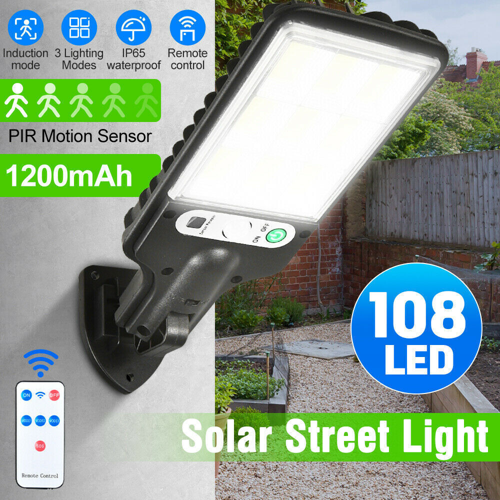 Solar powered online yard lamp